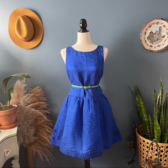 BCBG party dress size small (fits medium) - Picture 1 of 9